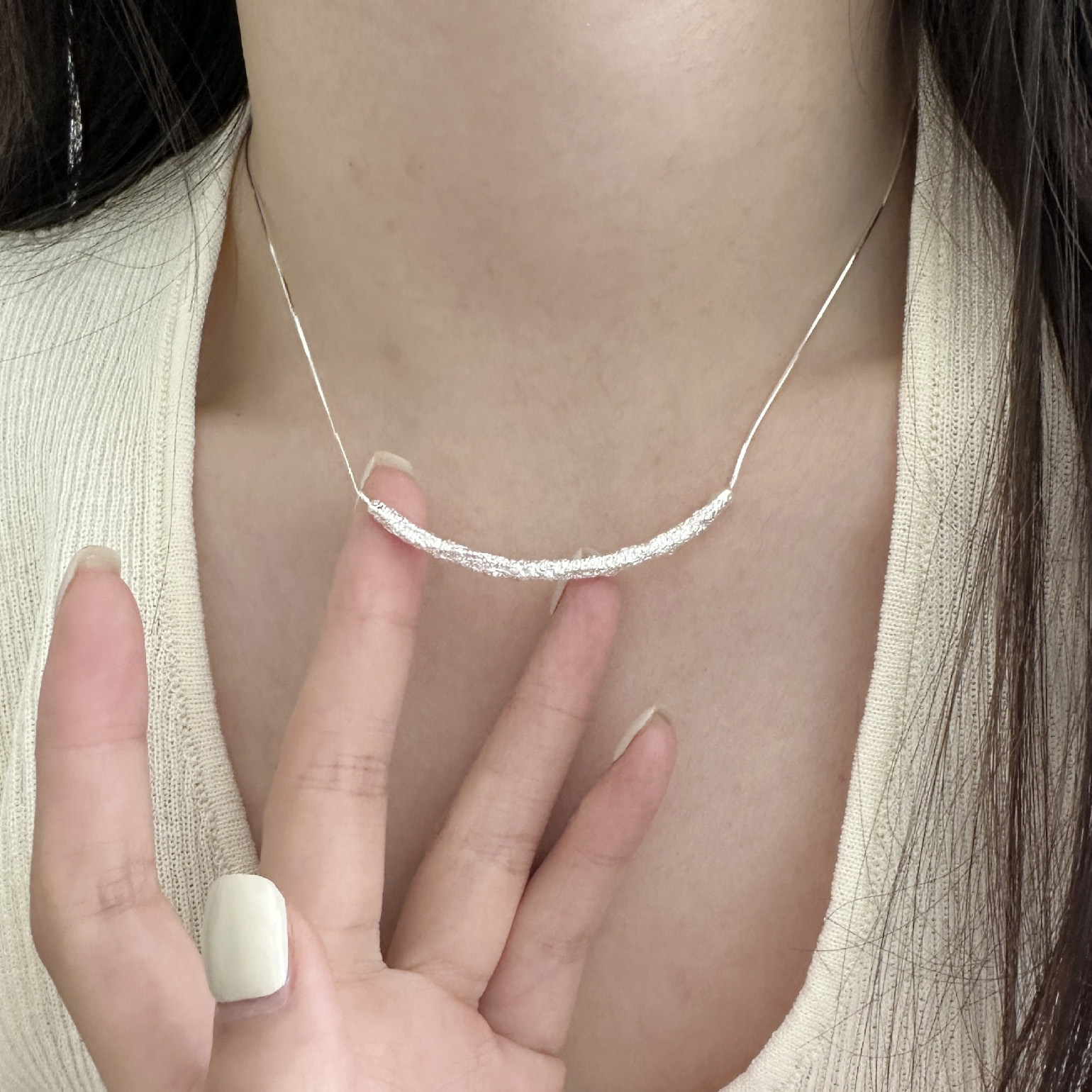 925纯银熔岩肌理弯管蛇骨项链女