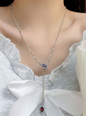 一款多戴红色锆石灵蛇米粒项链女高级感轻奢小众秋冬毛衣链52cm