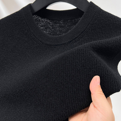 2025秋冬圆领纯羊毛背心男保暖内搭坎肩马甲套头时尚针织衫