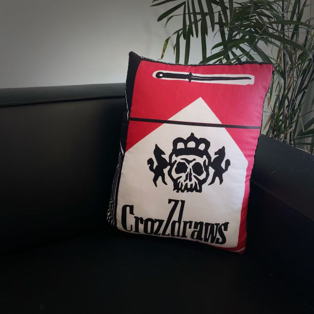 新款个性异形靠垫抱枕香烟小众车载沙发抱枕客厅