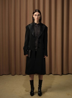 DIANA VEVINA24秋冬长款黑色拼醋酸西装时尚通勤百搭优雅长款外套
