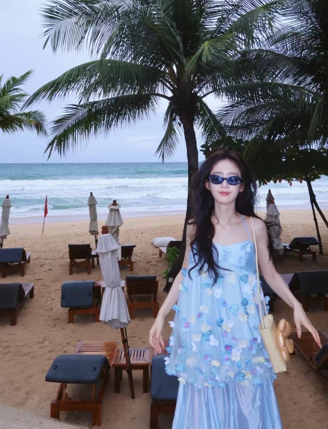 戚砚笛同款Aimme sparrow25夏蓝色连衣裙时尚仙女裙立体花朵度假