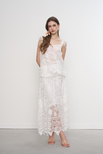 白色镂空蕾丝半裙套装