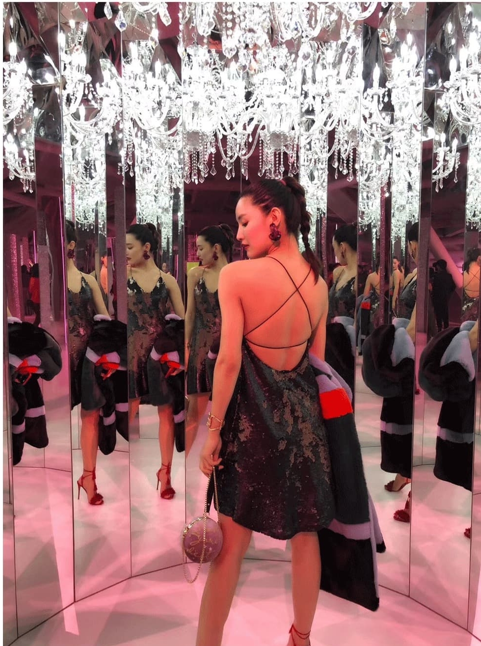 Charlotta Gandolfo亮片X连衣裙时尚性感露背亮片吊带裙女度假风