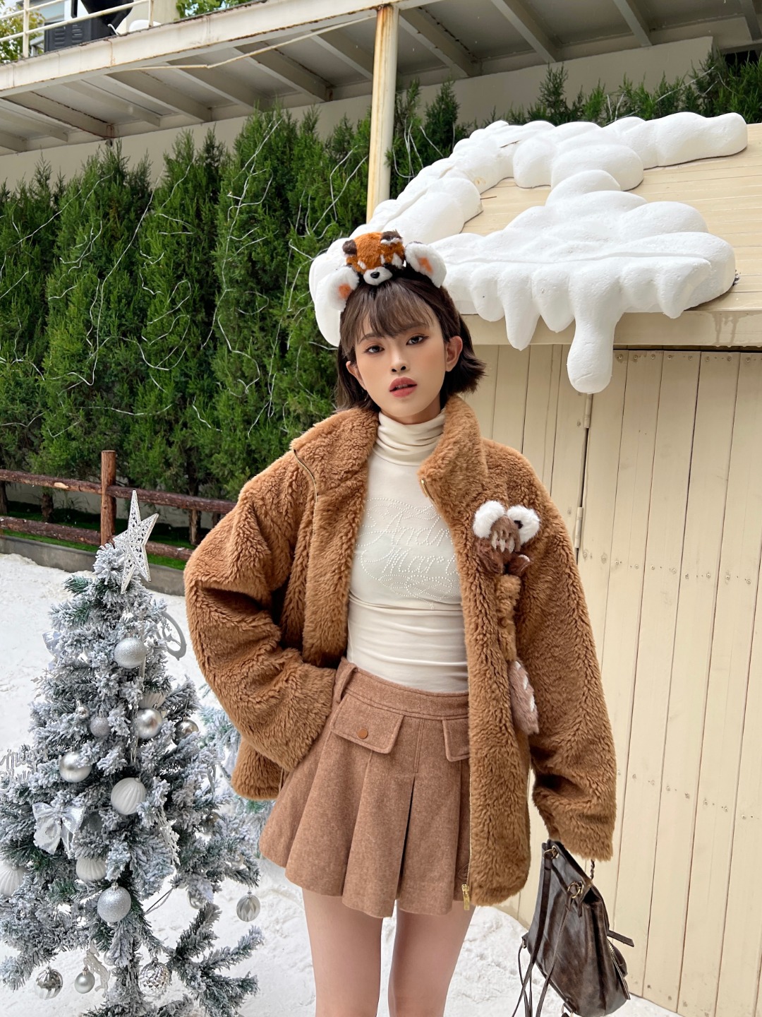 Andrea Martin 25秋冬新品棕色贴布绣毛呢短裙