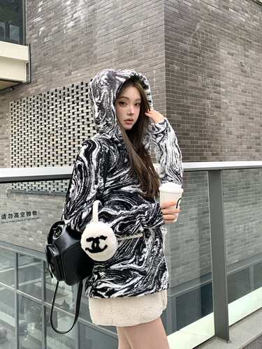 黑白水泥圈皮毛一体帽衫毛毛裤