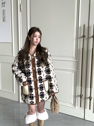 鞠婧祎同款Aimme sparrow费尔岛外套正反两面都可穿