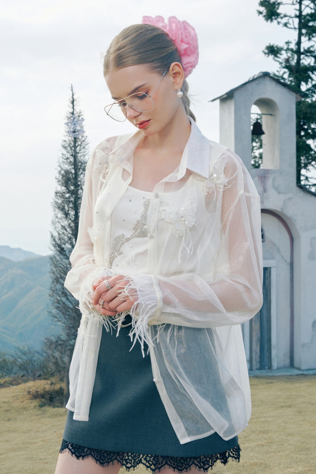 时尚通勤百搭宽松钻饰上衣