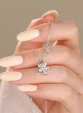纯银枫叶锆石项链轻奢吊坠