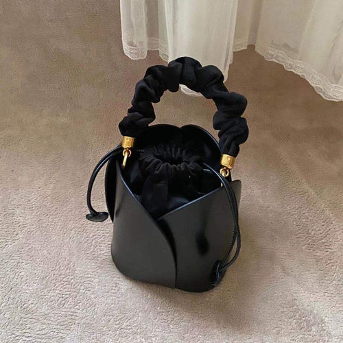 【正品版型】轻奢真皮小众水桶包