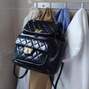 高级感真皮双肩包女外出小背包Cardinal red韩国小众小香风链条包