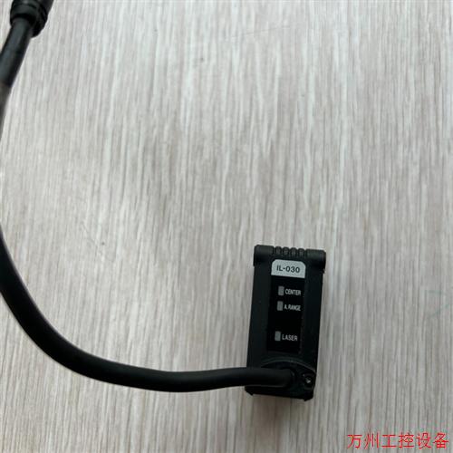 议价直拍不发:KEYENCE基恩士激光位移传感器IL-030 二手拆机货,