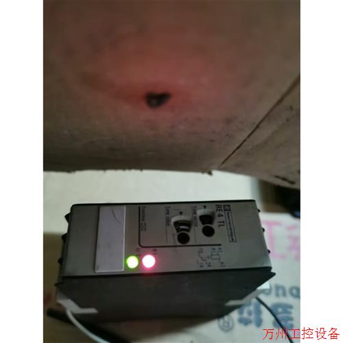 议价直拍不发:施耐德继电器二手拆机RE4TL11BU实物拍摄,通电成色
