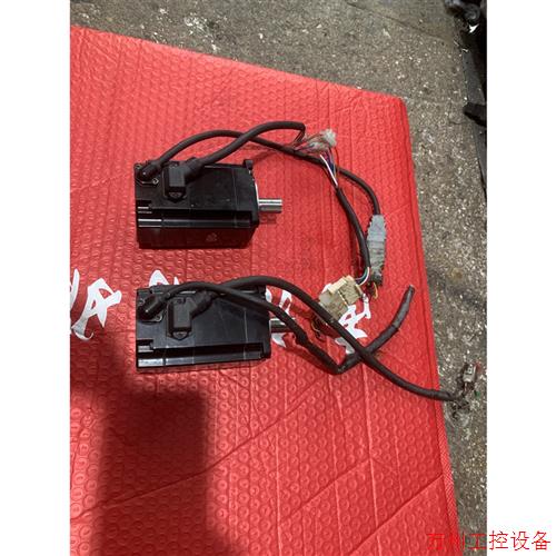 议价直拍不发:安川7代电机、SGM7J-04AFC6S、二台成色如图功能包