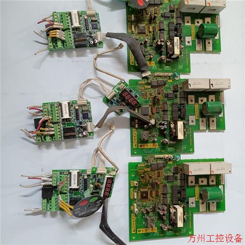 议价直拍不发:VFS11-2110PM-WN(3)东芝变频器驱动板三套二手