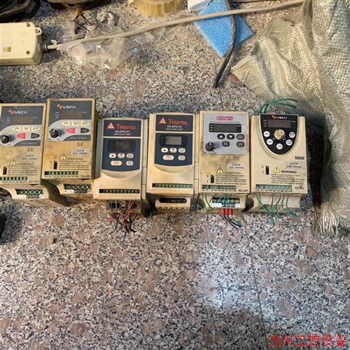 议价直拍不发:(请询价)变频器,220V--0.4KW功能包好,50元一个