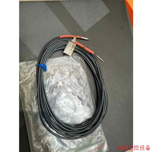 议价直拍不发:询价E32-T11R,余料,未使用没包装,价格100议价