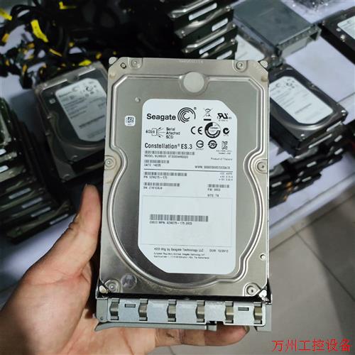 议价直拍不发:思科2T SAS 3.5寸 7.2K HUS-HDD2TI2