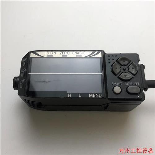 议价直拍不发:ZX2-LDA41智能传感器激光放大器,拆机现