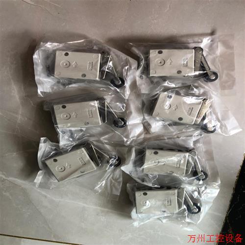 议价直拍不发:询价SMC气动行程开关   VM220-02-01A 全新  带议