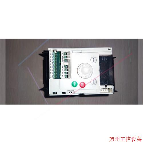 议价直拍不发:ATV12H075M2X 施耐德变频器0.75KW,实物拍摄