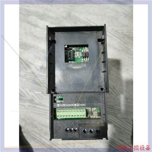 议价直拍不发:议价信捷变频器VB5-21P5 1.5KW 220V功能包好