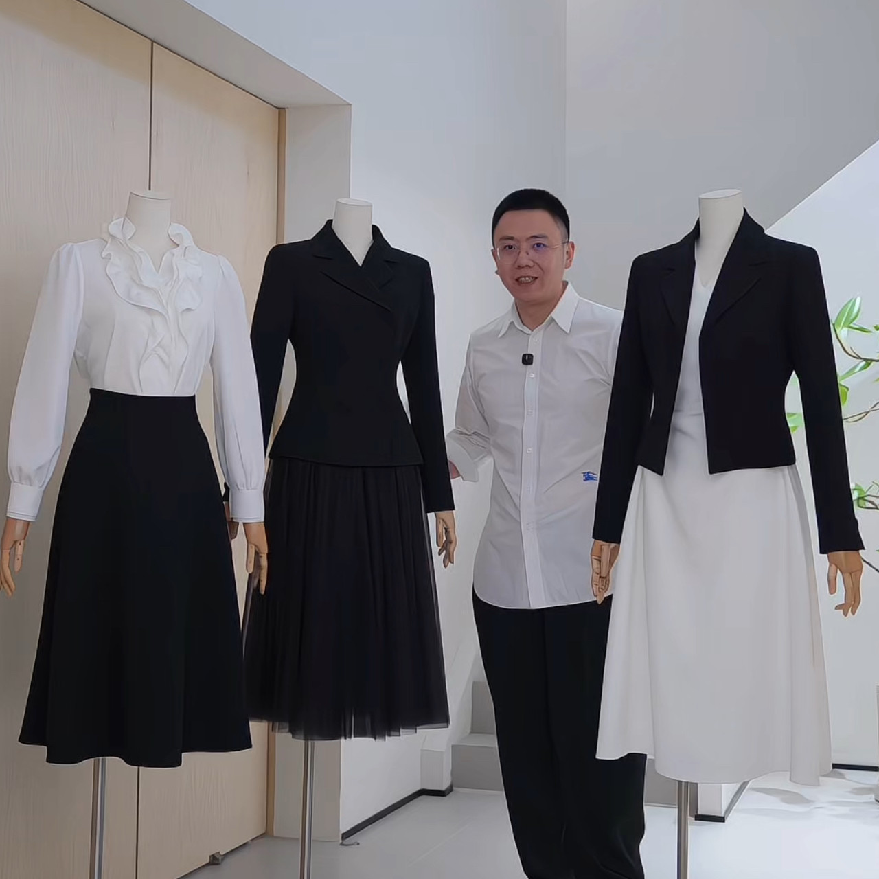 杰唯卡黑色通勤显瘦女西装套装图片