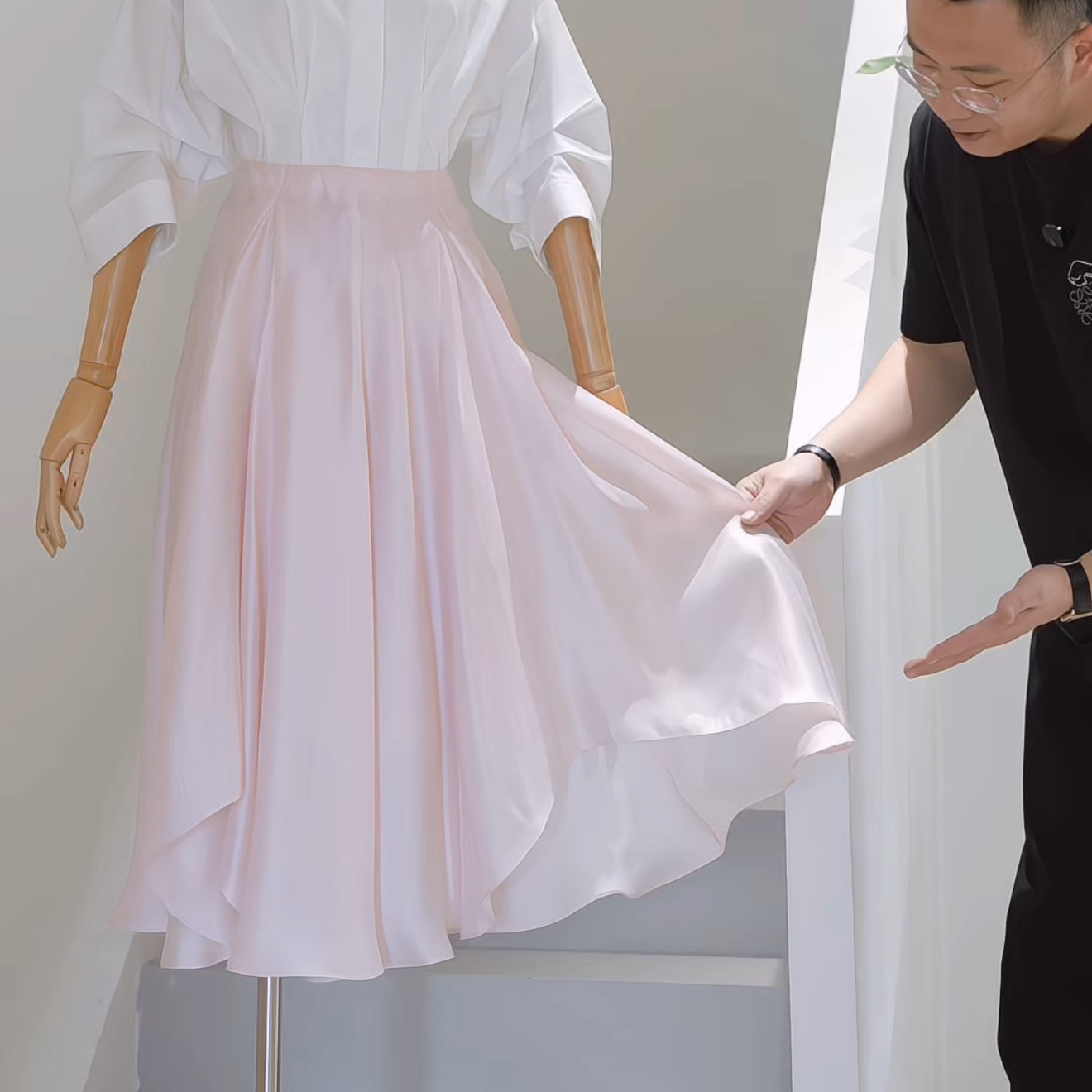 杰唯卡 优雅法式不规则花瓣半身裙2026夏季新款小清新仙女裙