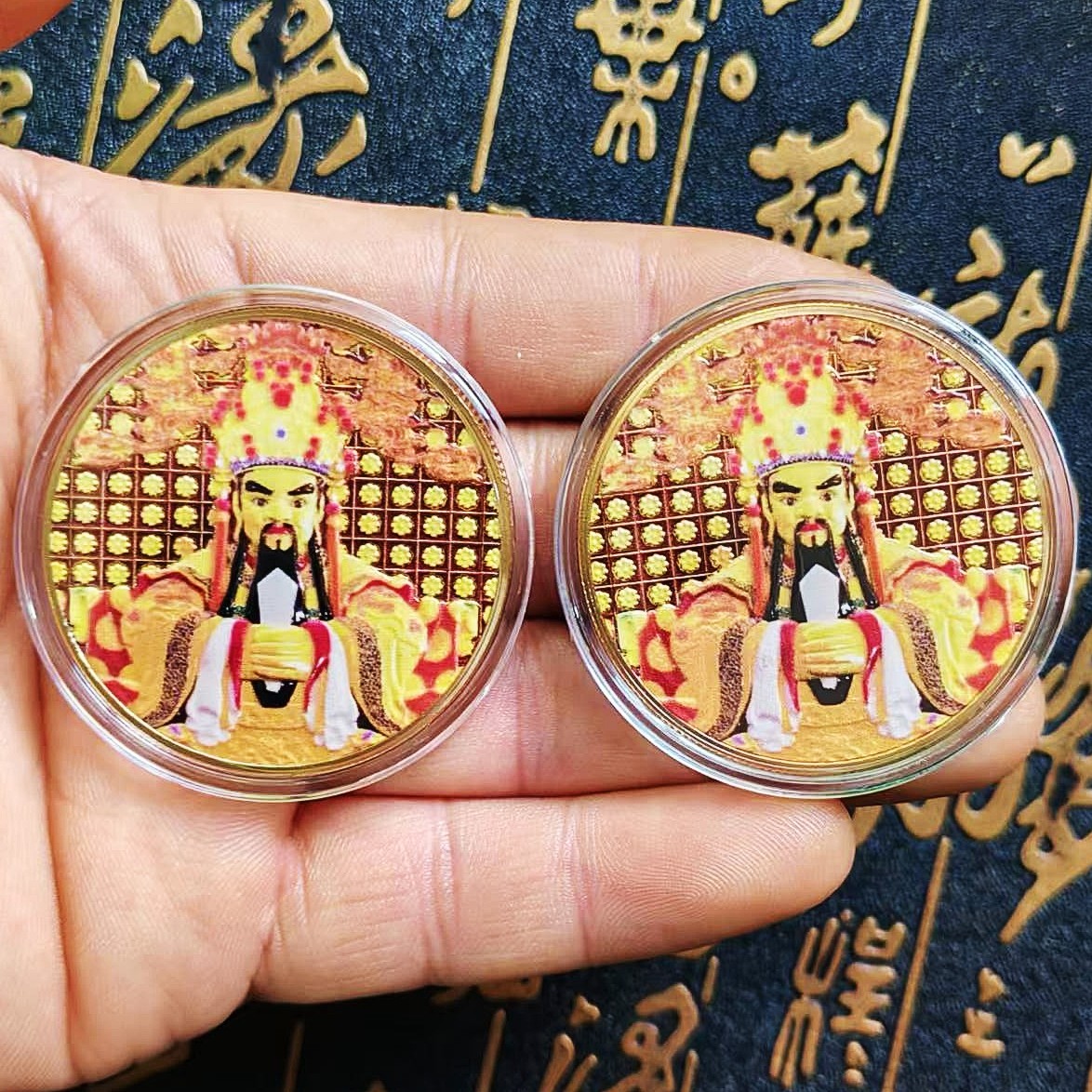 新款高档五爷圆形唐卡八宝莲花藏式双面立体浮雕纪念章招财摆件
