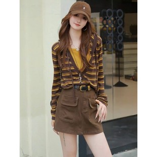 韩系时尚减龄假两件条纹连帽针织衫女早秋巨好看显瘦气质长袖上衣