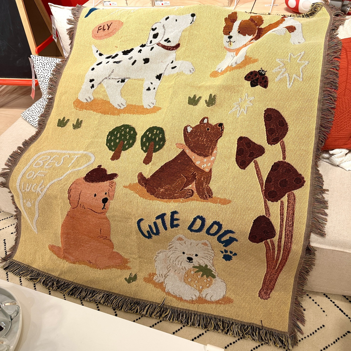黄色小狗可爱卡通插画毯子