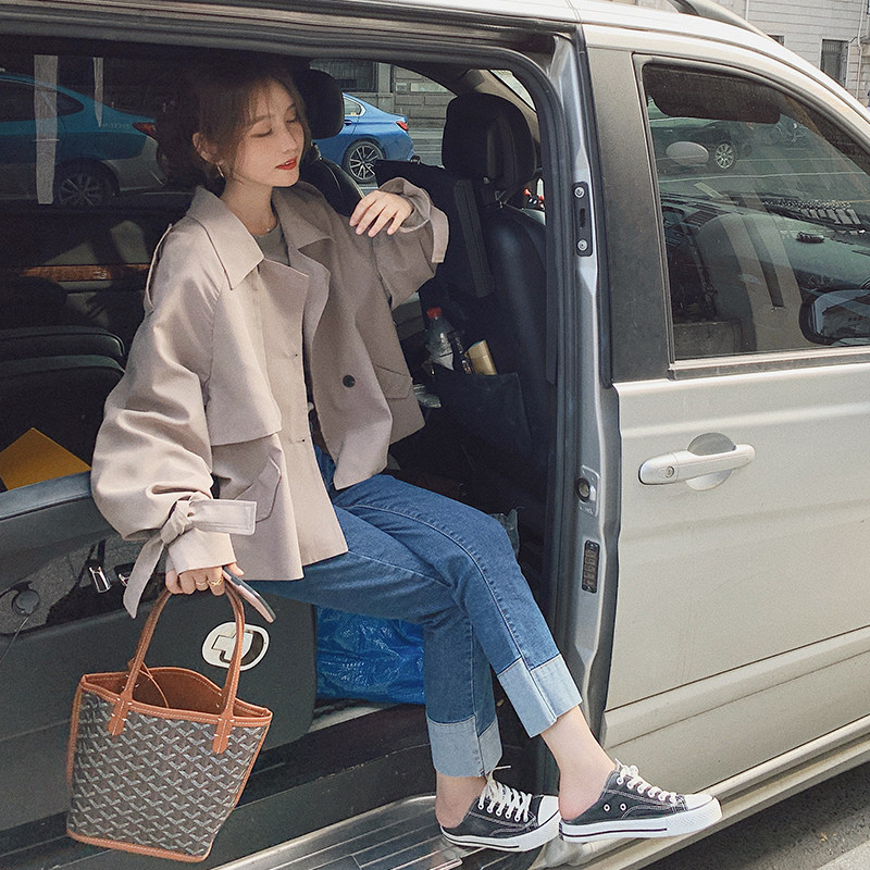 秋款现货！两色入超低退货亲肤小风衣C112P95K148，女装短外套，两个王小姐