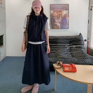休闲减龄工装马甲半身裙套装女夏新款小个子两件套ootd穿搭连衣裙图片