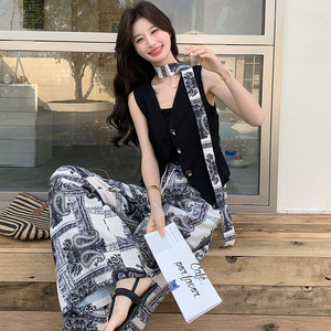 新品！！现货！ 腰果花麻感两件套 C273P145K238，女装西装，两个王小姐