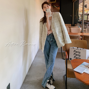 22秋款现货！！版型好的V领小香外套  Q115P140K198图片