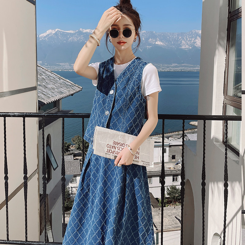 2022夏季新款！！格菱纹牛仔背心+裙子套装C159P135K198,女装套装/套裙,两个王小姐