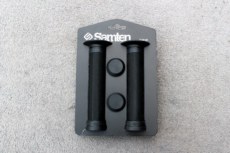 台湾品牌 SAMTEN BMX 死飞 小轮车 动作 把套 手握在类目 自行车/骑行装备/零配件, 自行车零/配件, 自行车把套中 - 来自Buy2taobao.com提供专业的淘宝代购服务