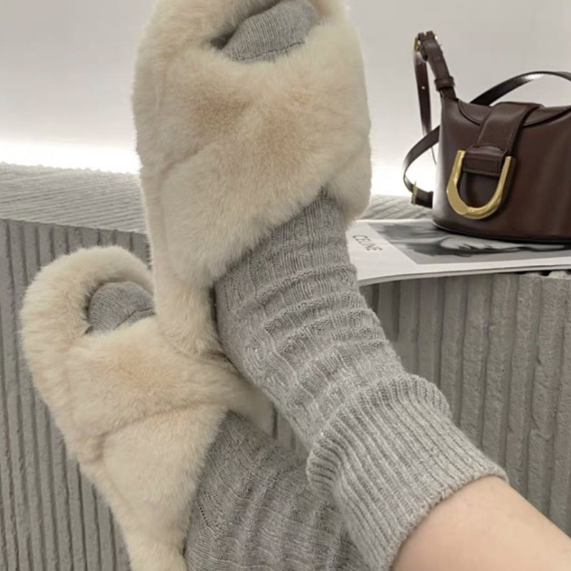 保暖羊毛袜子女中筒袜秋冬季加厚加绒毛绒睡眠羊绒冬天长款堆堆袜