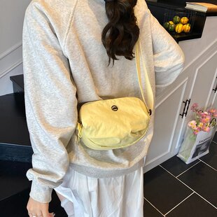 夏天夏季轻便森系帆布小挎包包女2025新款超火通勤拉链斜挎手机包