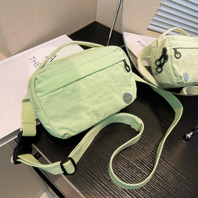 新款马卡龙色尼龙小方包防水轻便帆布包包休闲百搭单肩斜挎手机包