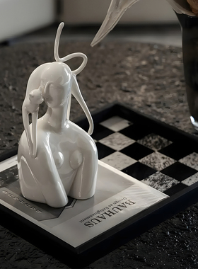 现代简约客厅茶几软装组合