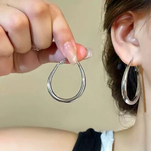 简约银色水滴素圈耳环女轻奢高级感耳钉圈圈耳饰冷淡风夸张大耳圈