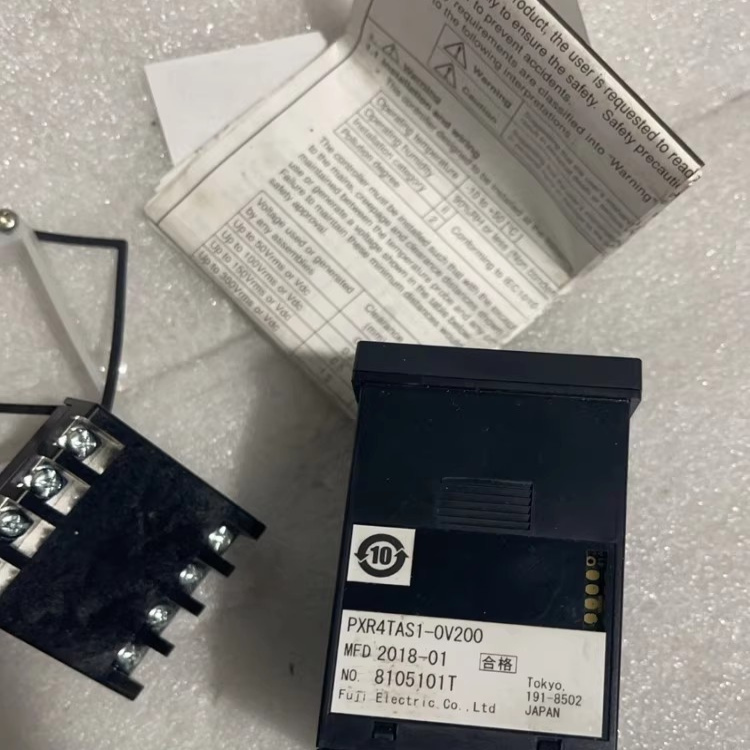 富士 PXR4TAS1-0V200 温控器