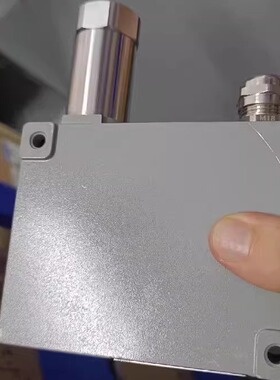 8202.77.2210 0-6bar Trafag压力传感器