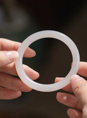 天然新疆羊脂玉手镯白玉镯子女款少女玉手镯玉镯细圆条镯子美人条