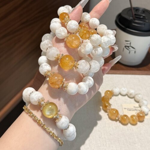天然雪花婚纱白幽灵大颗粒搭配黄胶花云母手串原创设计女款转运女
