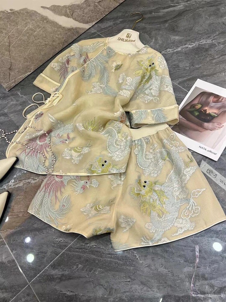 高端~超重工真丝欧根纱夏季新中式刺绣衬衫短袖上衣短裤时尚套装