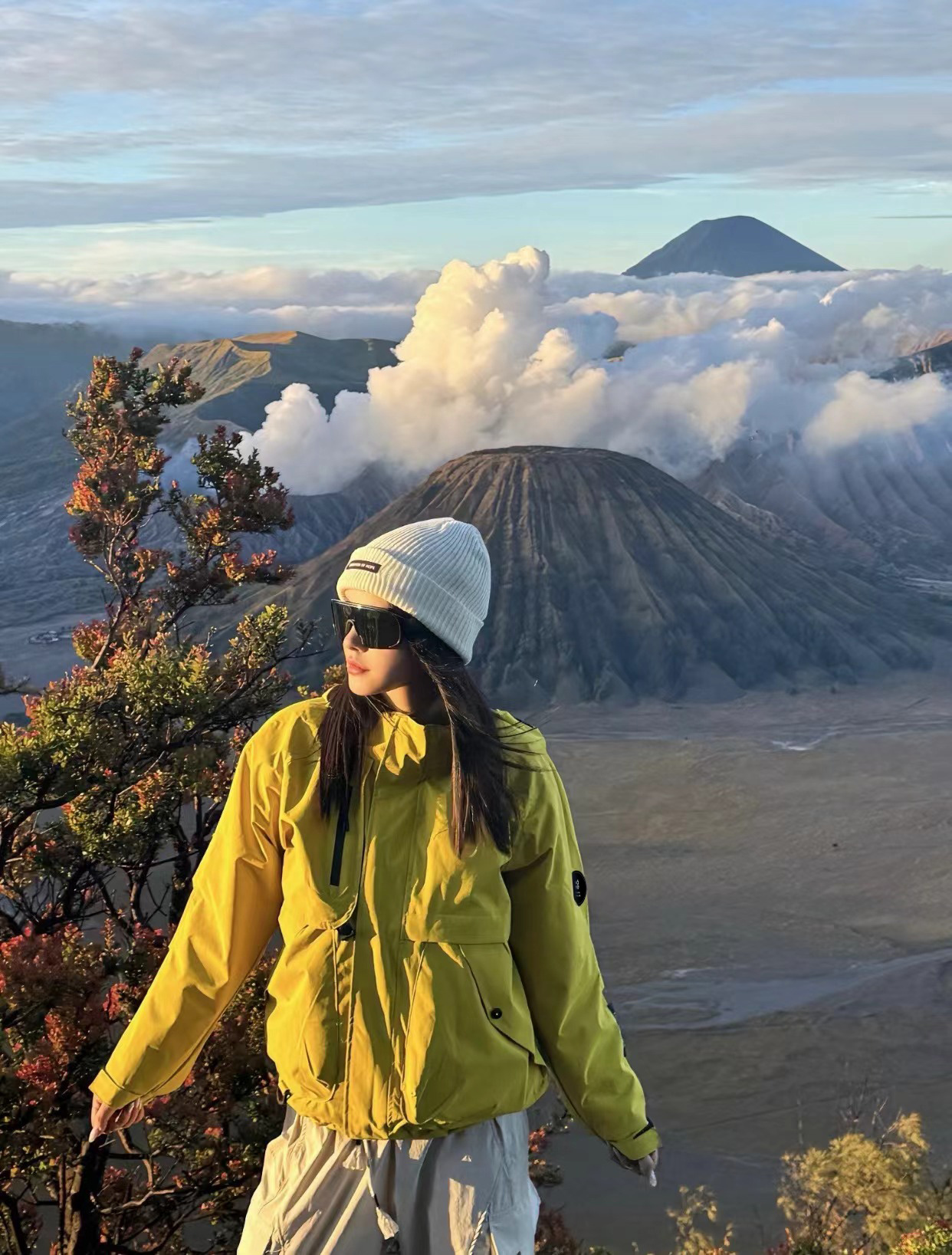 N*M三合一山系户外情侣冲锋衣2025秋冬新款韩版时尚百搭休闲外套