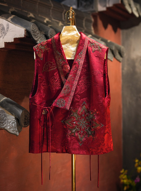 蓝大原创女装新中式喜庆红色刺绣桑蚕丝系带宽松加绒保暖马夹5614