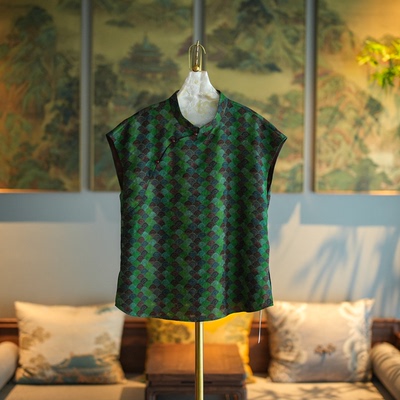 蓝大桑蚕丝2025夏绿色显白上衣